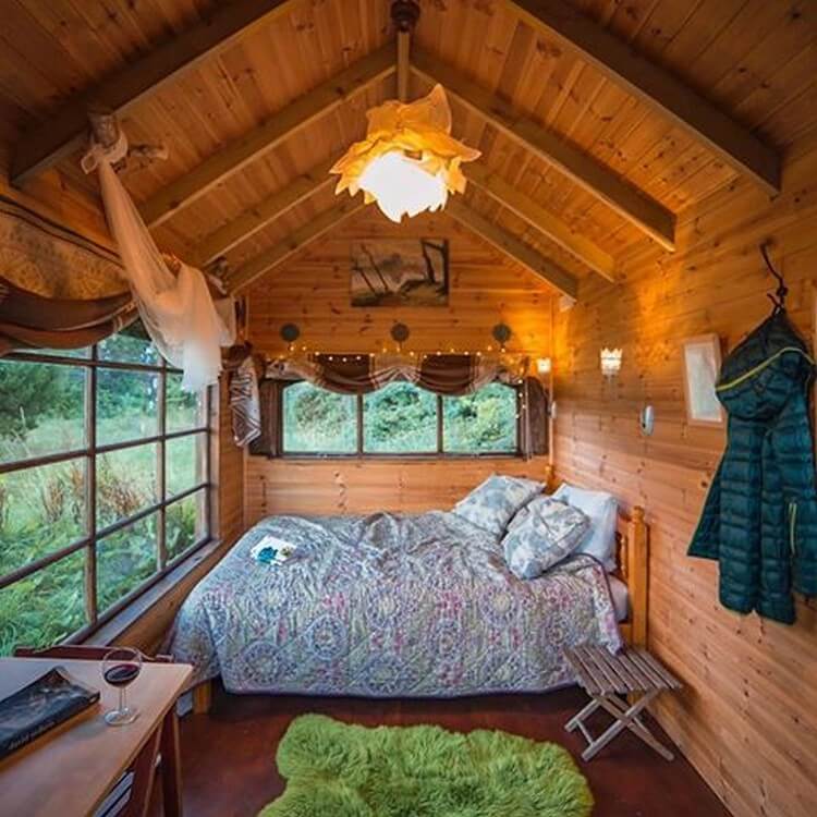 Bohemian bedroom (25)